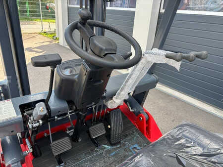 Diesel heftrucks 2025  Plus Power Dieselstapler 2500kg, 3000mm (13)