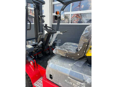 Diesel heftrucks 2025  Plus Power Dieselstapler 2500kg, 3000mm (7)