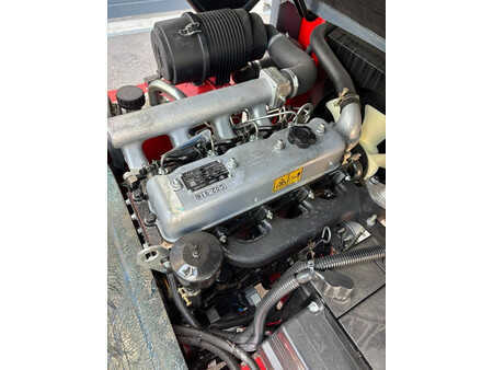 Diesel heftrucks 2025  Plus Power Dieselstapler 2500kg, 3000mm (8)