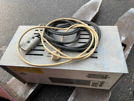 Stapelaars - Lansing Hochhubwagen (8)