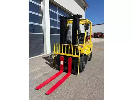 Empilhador a gás 2023  Hyster H3.5UT Gasstapler (5)