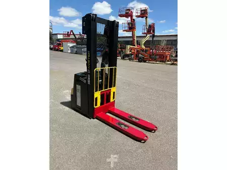 Gerbeurs à conducteur porté assis 2020  Hyster S1.2 Hochhubwagen (5)