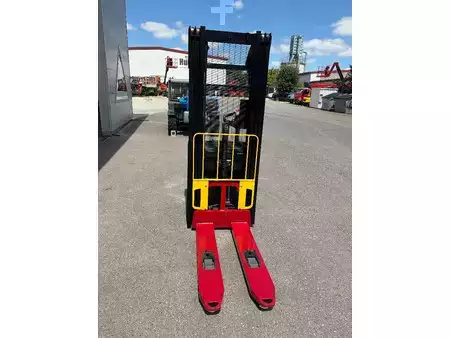 Gerbeurs à conducteur porté assis 2020  Hyster S1.2 Hochhubwagen (6)