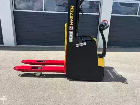 Gerbeurs à conducteur porté assis 2020  Hyster S1.2 Hochhubwagen (9)