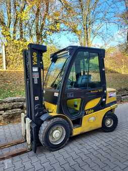 Empilhador diesel 2017  Yale GDP 30 VX (2)