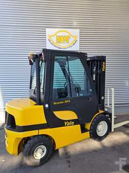Dieselstapler 2017  Yale GDP 30 VX (3)