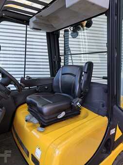 Dieselstapler 2017  Yale GDP 30 VX (6)