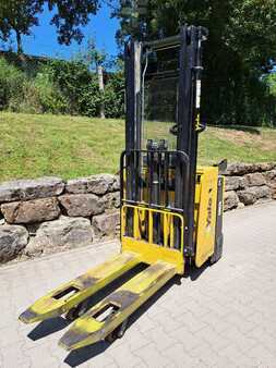 Pallet Stackers 2018  Yale MS12X IL (5)