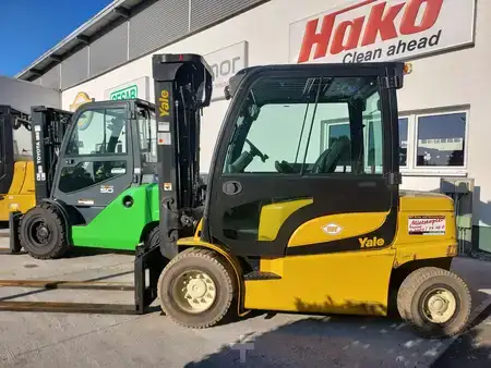 Elektro čtyřkolový VZV 2019  Yale ERP 40 VM (1)