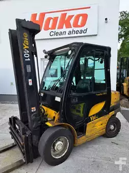 Diesel heftrucks 2019  Yale GDP30 VX (1)