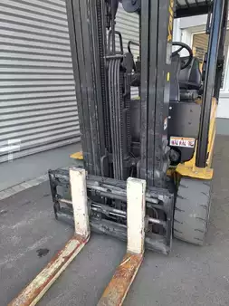 Elektromos 4 kerekű 2020  Yale ERP 30 VL (6)