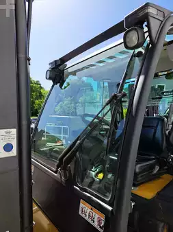 Chariots élévateurs diesel 2021  Yale GDP 55 VX (6)