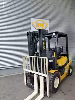 Dieselstapler 2021  Yale GDP 3,0 N (2)