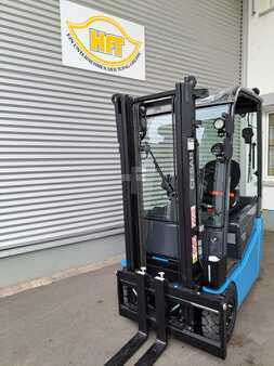 Elektryczne 3-kołowe 2025  Cesab B 213 (2)