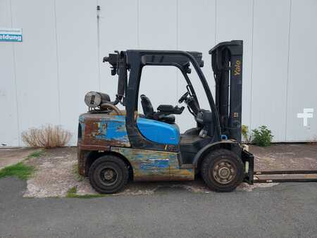 Diesel Forklifts 2009  Yale GDP 40 VX 6 VALUE (1)