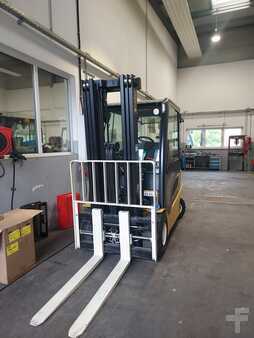 Elektro 4 Rad 2023  Yale ERP 35 VL (2)