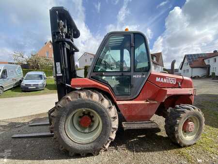 Terepjáró targonca 2001  Manitou M26-4 Allrad (4)