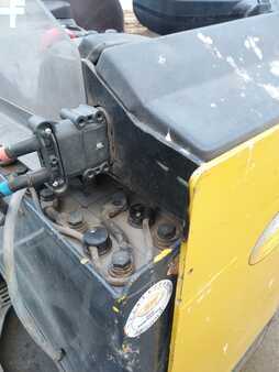 Reachtrucks 2012  Yale MR 14 AC (6)