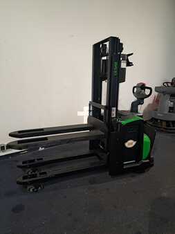 Ruční vysokozdvižný vozík 2024  Cesab S 220 D (2)