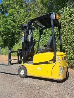 Elektryczne 3-kołowe 2021  Yale ERP 16 VT SWBF (10)