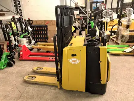 Stackers Stand-on 2015  Yale MP 20 XD (1)