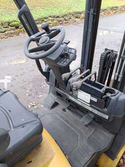 Gázüzemű targoncák 2013  Yale GLP 20 SVX Value (5)