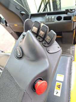 Elektro 4 Rad 2013  Yale ERP 20 VF LWB (11)