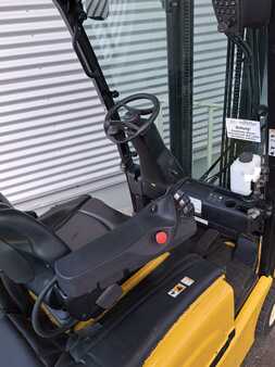 Elektro 4 Rad 2013  Yale ERP 20 VF LWB (6)