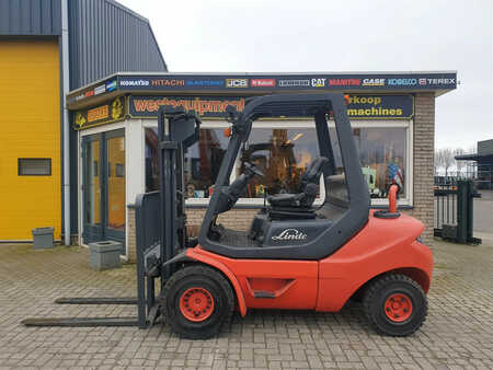 Diesel Forklifts 2012  Linde H30D-05 (1)