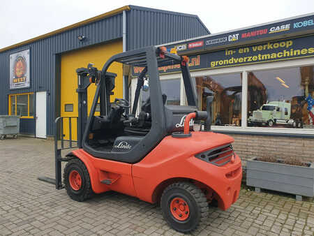 Diesel Forklifts 2012  Linde H30D-05 (2)
