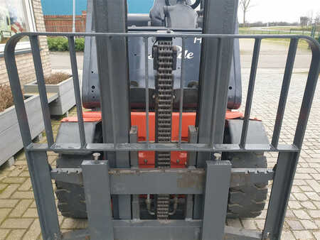 Diesel Forklifts 2012  Linde H30D-05 (8)