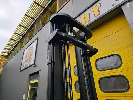 Tolóoszlopos targonca 2018  Crown ESR5240-1.4 (17)