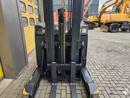 Tolóoszlopos targonca 2018  Crown ESR5240-1.4 (8)