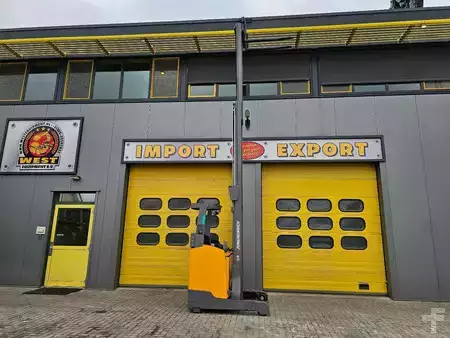 Chariots à mât rétractable 2018  Reachtruck Jungheinrich ETV112 (19)