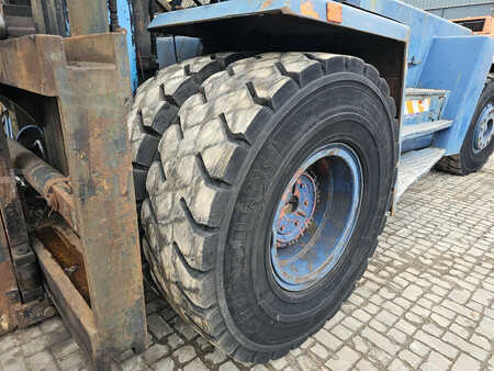 Diesel gaffeltruck 1985  Svetruck 28120-46 * 28TON Hefcapaciteit * (18)