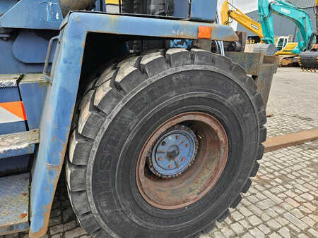 Diesel gaffeltruck 1985  Svetruck 28120-46 * 28TON Hefcapaciteit * (19)