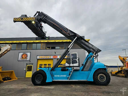 Reachstacker 2010  SMV Konecranes SMV 4531TB5 (1)