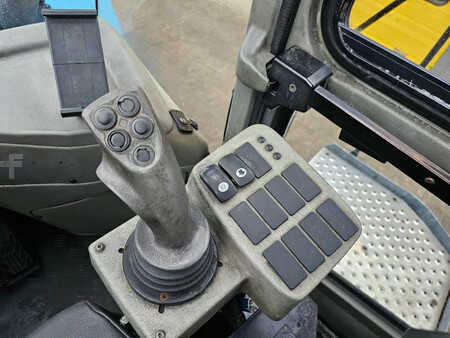 Reachstacker 2010  SMV Konecranes SMV 4531TB5 (25)