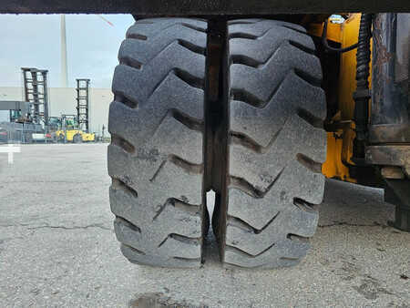 Chariots porte-conteneurs 2005  Fantuzzi FDC25K7DB (19)