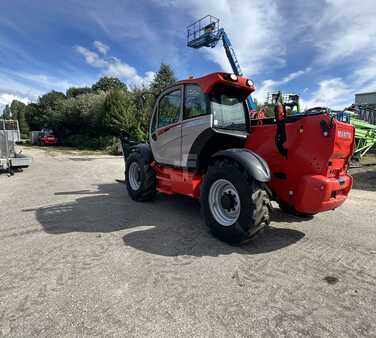 Chariots téléscopiques fixes 2023  Manitou  (6)