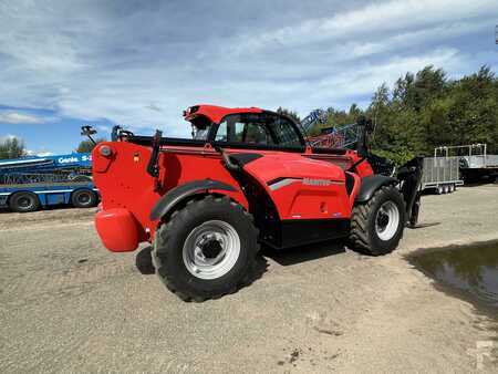 Chariots téléscopiques fixes 2023  Manitou  (9)