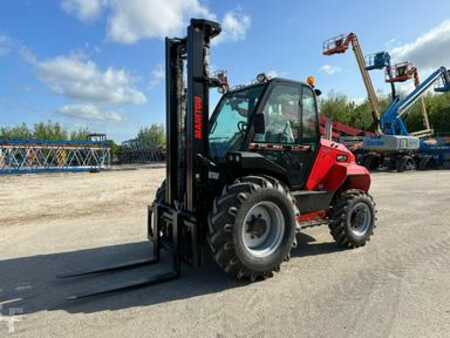 Chariots élévateurs tout terrain 2023  Manitou  (24)