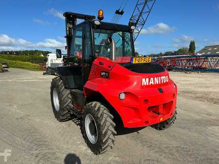 Chariots élévateurs tout terrain 2023  Manitou  (9)