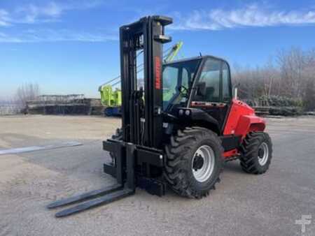 Chariots élévateurs tout terrain 2023  Manitou  (12)