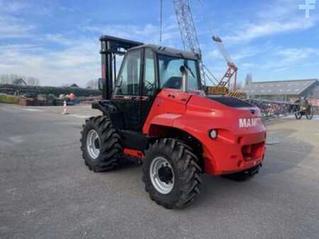 Chariots élévateurs tout terrain 2023  Manitou  (13)