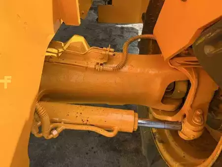 Manipulador fijo 1998  JCB 532-120 (25)