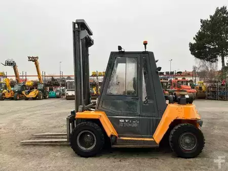 Carrelli elevatori diesel 1996  Still R70-60 (4)