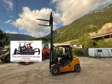 Wózki widłowe diesel 2012  Jungheinrich DFG435s (1)