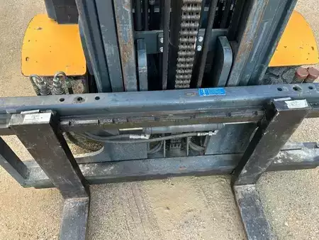 Wózki widłowe diesel 2012  Jungheinrich DFG435s (46)