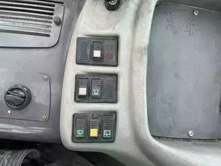 Dieselový VZV 2010  Manitou MI60H (6T / 4m) (36)